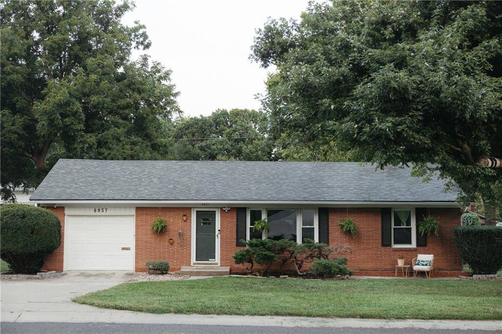 6937 Walmer ST, Overland Park, KS 66204