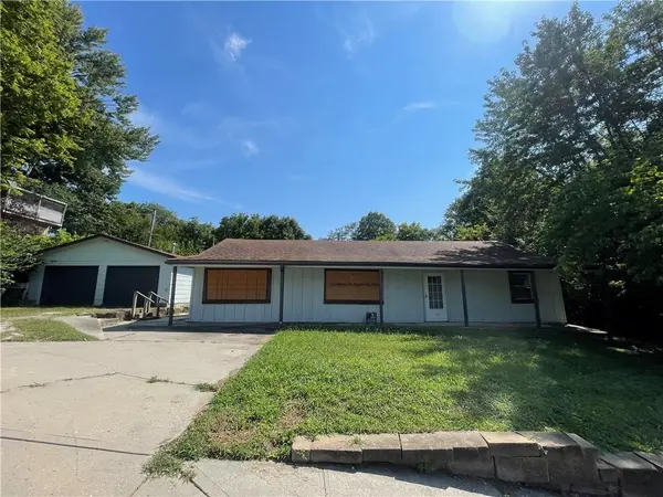 1125 Elizabeth ST, Liberty, MO 64068