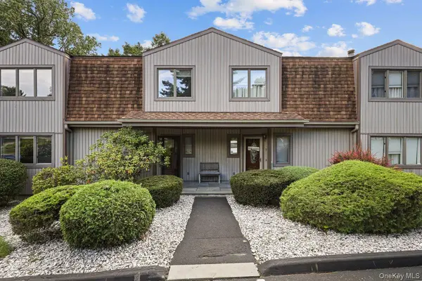 5 Meadowlark CIR, Peekskill, NY 10566