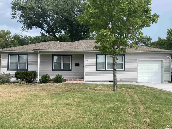 634 Greever TER, Lawrence, KS 66046