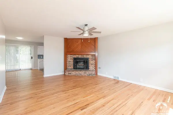 634 Greever TER, Lawrence, KS 66046