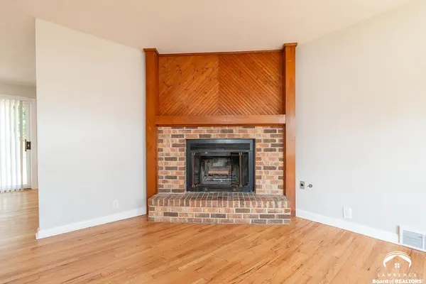 634 Greever TER, Lawrence, KS 66046