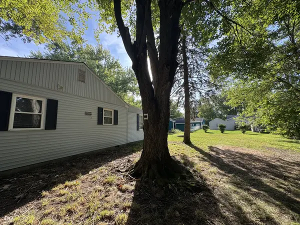 1214 Meadow LN, Lebanon, IN 46052