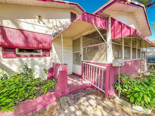 2121 10TH ST S, St Petersburg, FL 33705