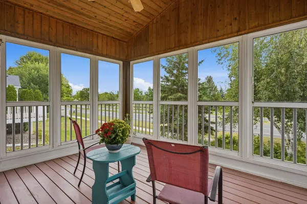 802 Saint Lawrence DR, Northfield, MN 55057