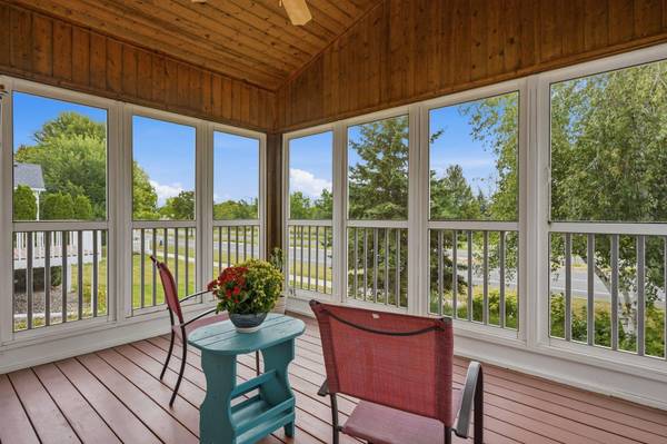 802 Saint Lawrence DR, Northfield, MN 55057