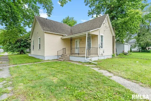 1920 S 7TH ST, Springfield, IL 62703