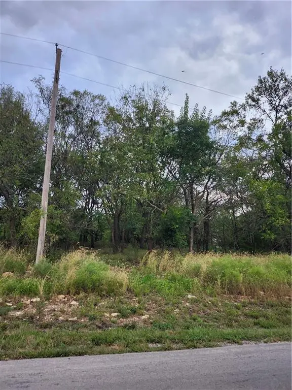 117 Linn Valley BLVD, Linn Valley, KS 66040