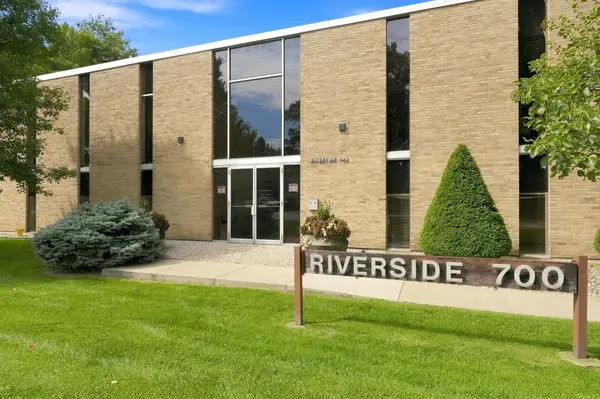 700 E Beardsley AVE, Elkhart, IN 46516