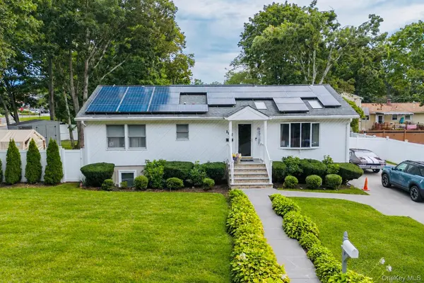 187 N 28th ST, Wyandanch, NY 11798
