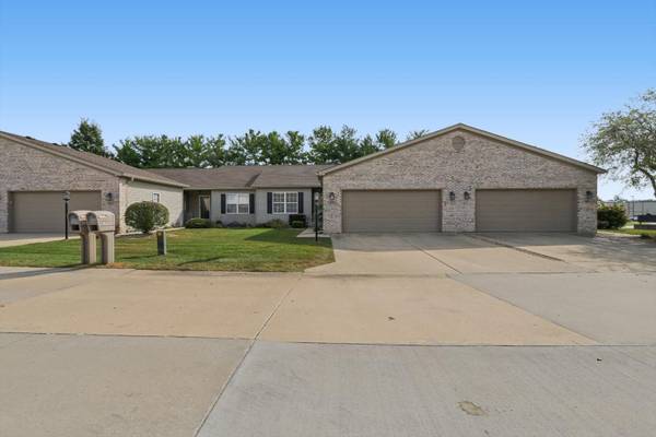 512 Stonecrest DR #512, Savoy, IL 61874