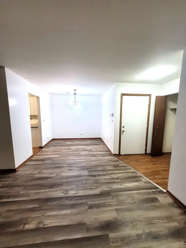 9303 Montgomery DR #154, Orland Park, IL 60462