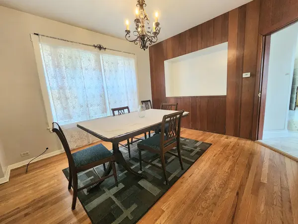 913 Wenonah AVE #1, Oak Park, IL 60304