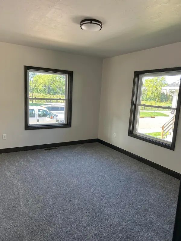 828 SCHOOL PL, Green Bay, WI 54303