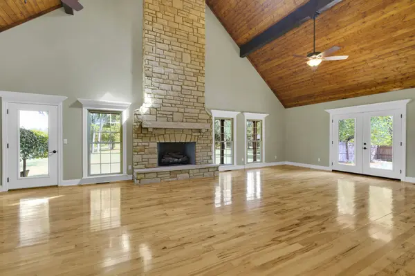 9597 Link Rd, Christiana, TN 37037