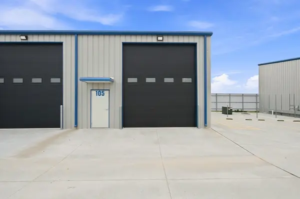 4659 S Rock Rd, Derby, KS 67037-9406