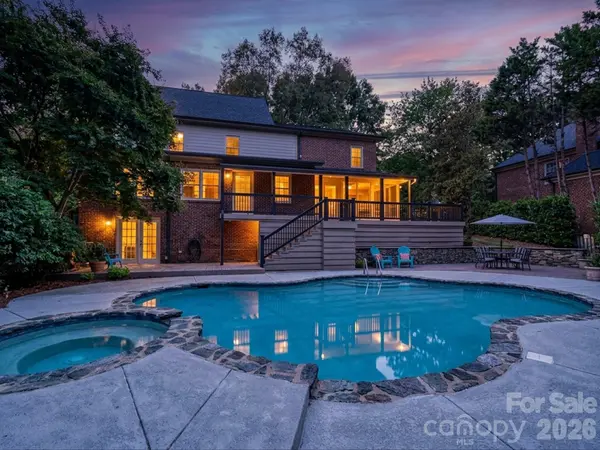 7019 Whitemarsh CT, Charlotte, NC 28210
