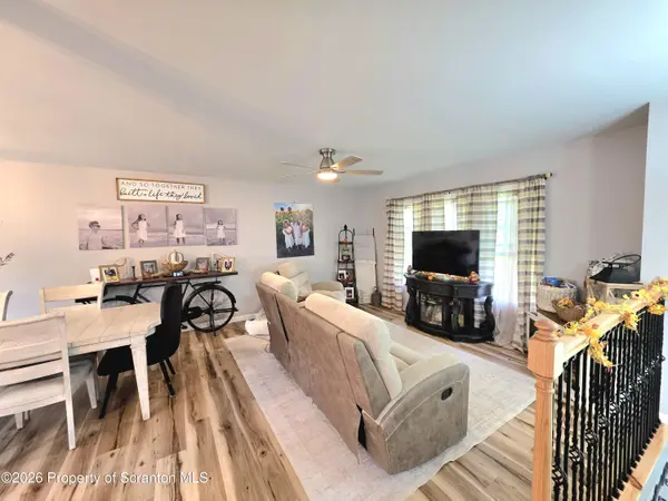 460 Newcomb RD, Factoryville, PA 18419