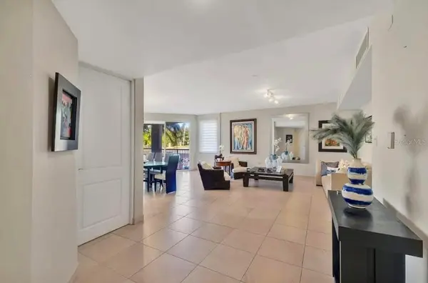 Calle Olivine 83 TREASURE POINT #323, Vega Alta, PR 00692