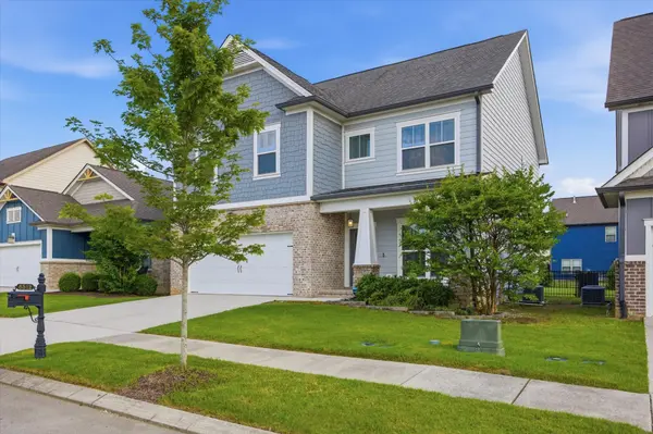 8512 Red Deer Lane, Ooltewah, TN 37363