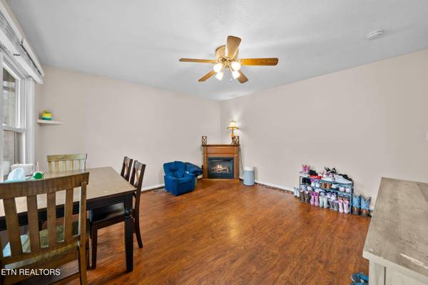 921 Fred Young Rd, Jamestown, TN 38556