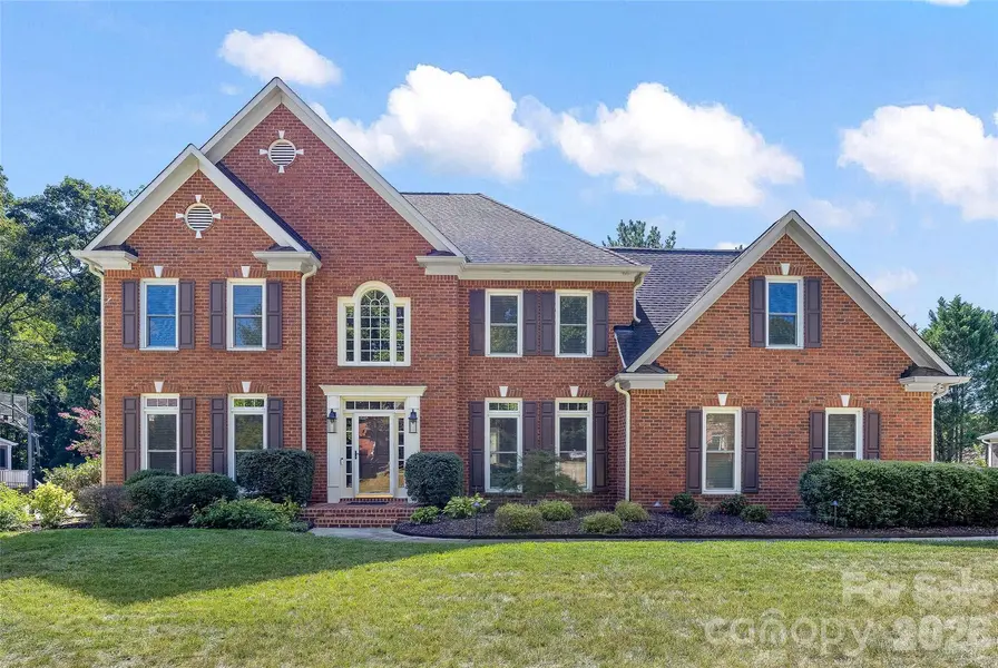 9533 St Barts LN, Huntersville, NC 28078