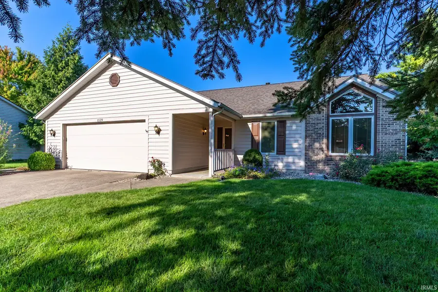 1529 Faulkner CT, Fort Wayne, IN 46815