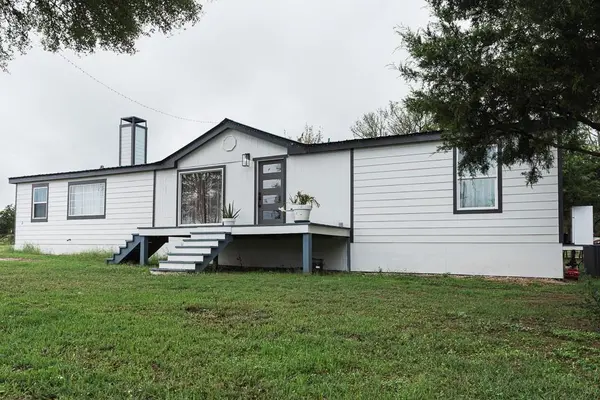 1185 Fm 812, Cedar Creek, TX 78612