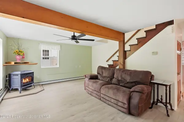 167 Van Brunt ST, Moscow, PA 18444