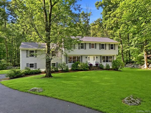 55 Brandon DR, Mount Kisco, NY 10549