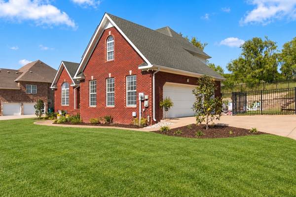 126 Stonecreek Dr, Pulaski, TN 38478