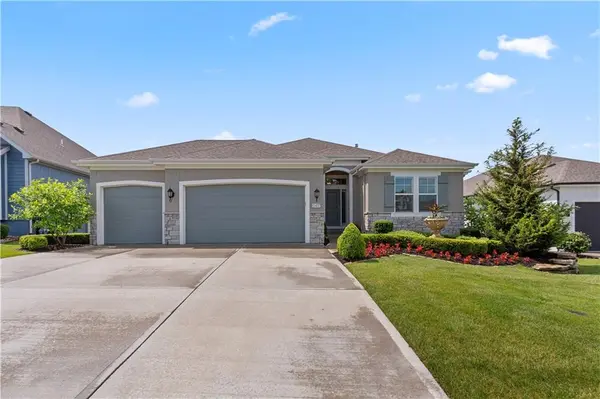 13437 W 148th CIR, Olathe, KS 66062