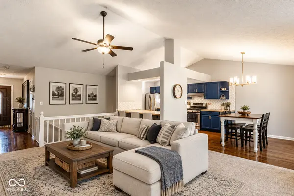 3360 Fox Orchard CIR, Indianapolis, IN 46214