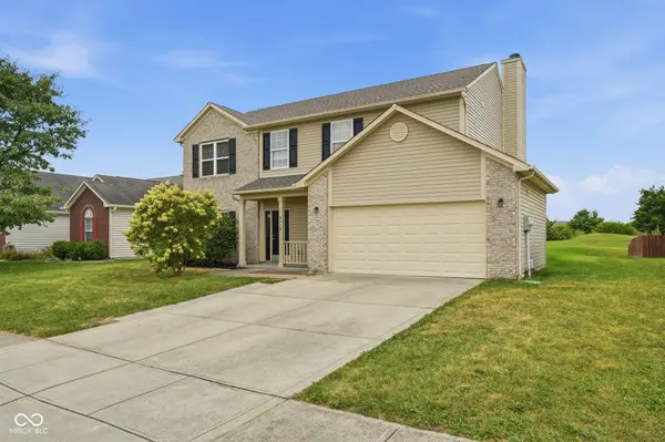 5320 Sandwood DR, Indianapolis, IN 46235