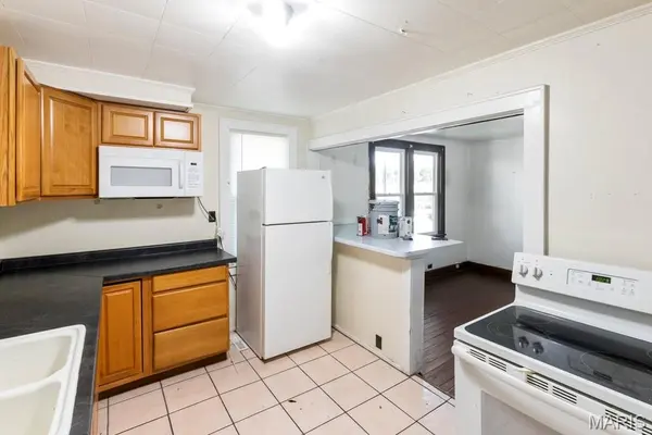 21 Williams DR, Oak Grove, MO 63080