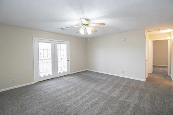 378 Jack Miller Blvd #G, Clarksville, TN 37042