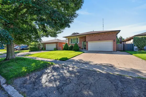 67 College Park DR, Welland, ON L3C 6Z7