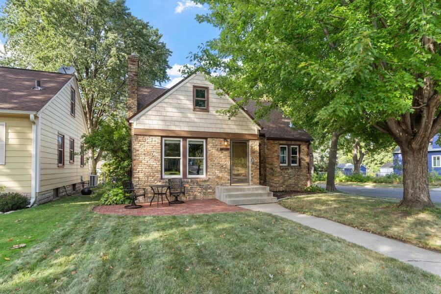 1161 Van Buren AVE, Saint Paul, MN 55104