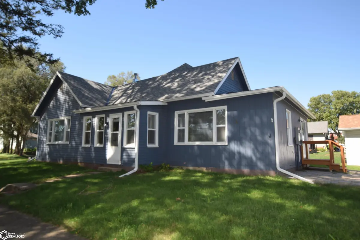 912 Laurel ST, Harlan, IA 51537