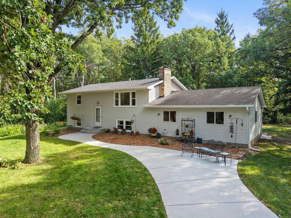 11397 274th AVE NW, Zimmerman, MN 55398