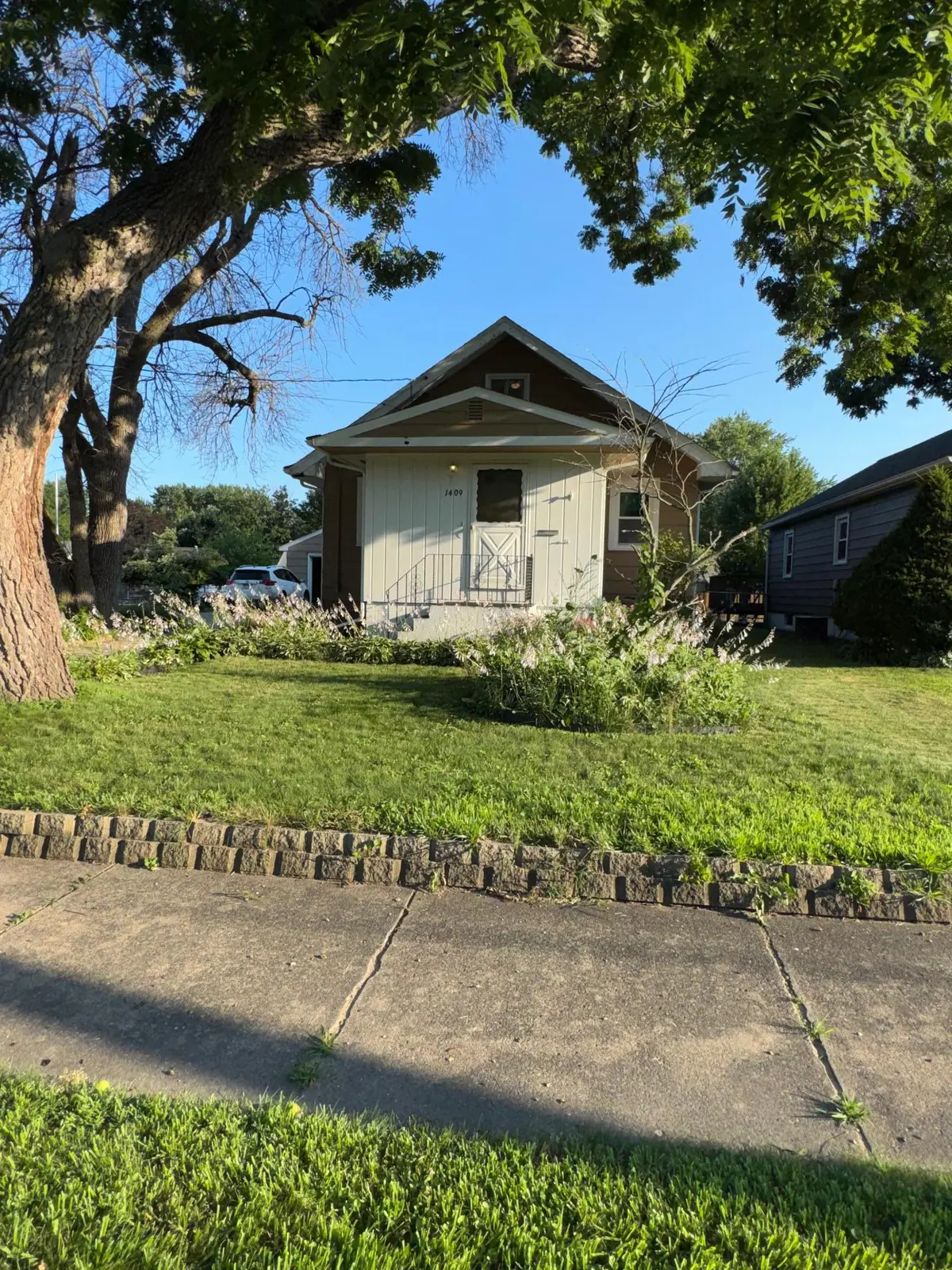 1409 6th AVE NW, Austin, MN 55912