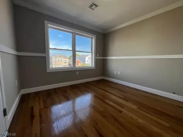 208 Atlantic St, Elizabeth City, NJ 07206