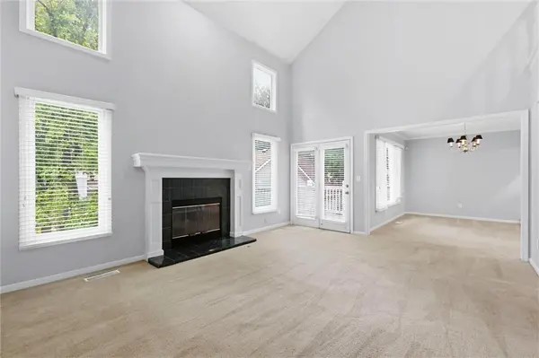 13644 W 58 TER, Shawnee, KS 66216