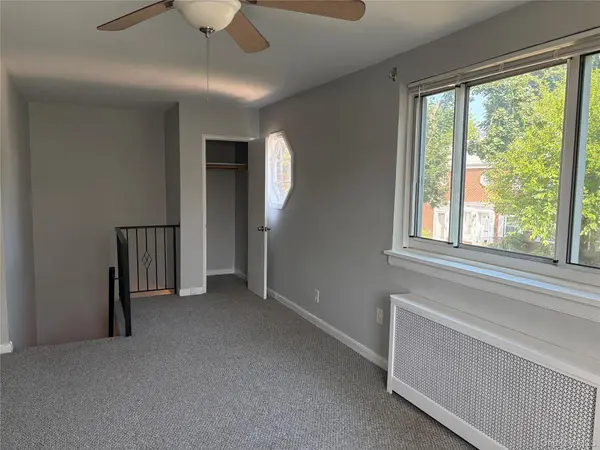 263-21 73rd AVE #2nd Floor, Glen Oaks, NY 11004