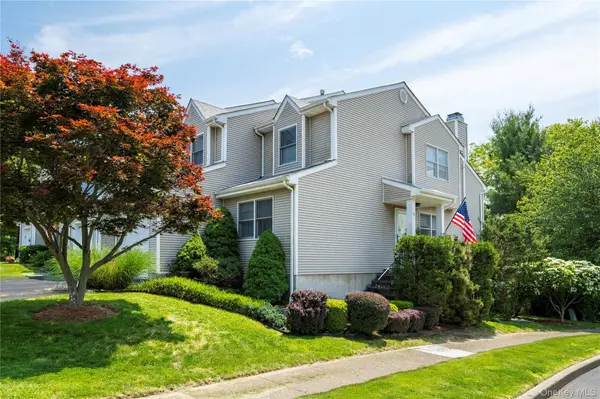 50 Deer Crossing DR, Fishkill, NY 12524