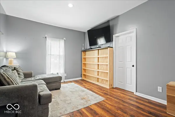 905 S Ohio ST, Sheridan, IN 46069