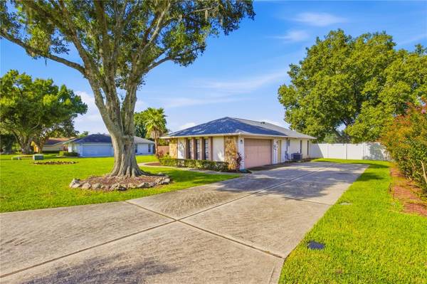 7926 W RIDGE POINTE DR, Lakeland, FL 33810