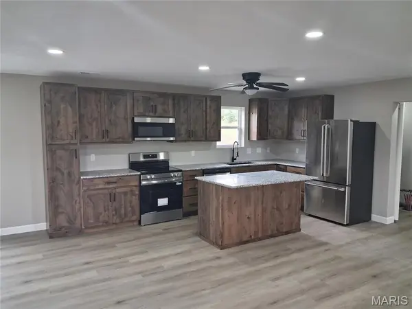 53860 Route A, New London, MO 63459