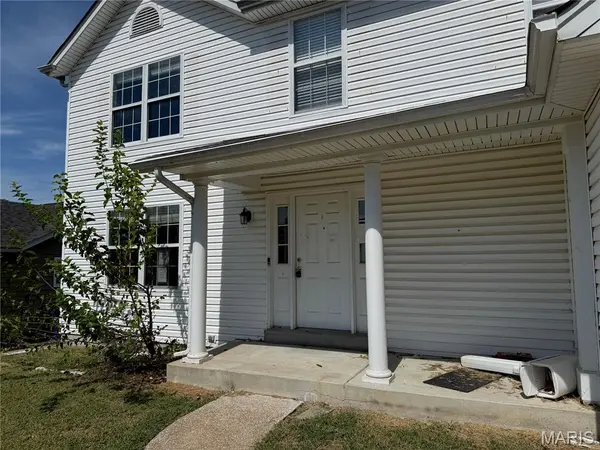 1592 Saddlegate CT, Florissant, MO 63033