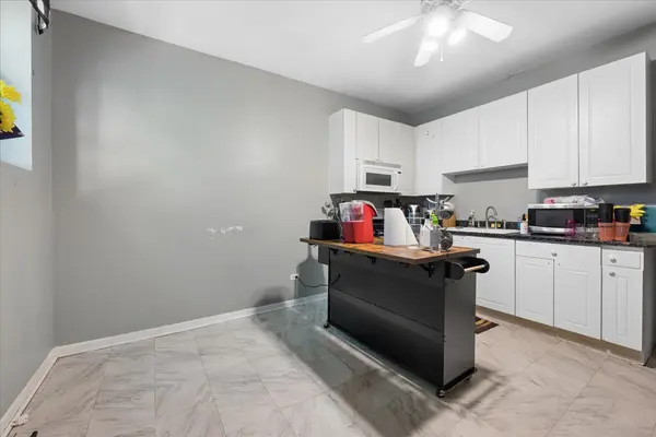 3128 W Warren BLVD, Chicago, IL 60612